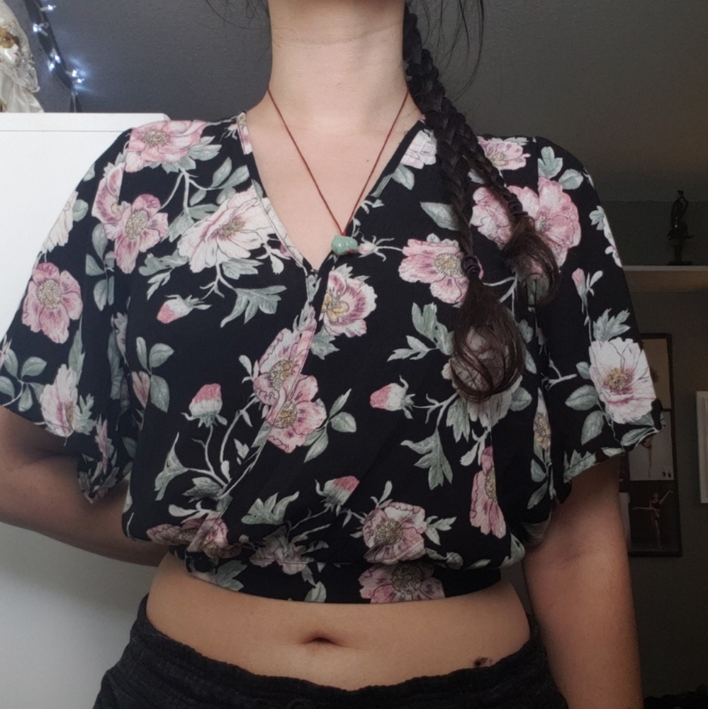 Flower bohemian style crop top